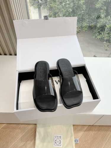 G022代购级别所见即所得罗意威新款拖鞋Loewecampoloewe全新Campo玛丽珍鞋来自秀场延续品牌设计师Jonathan Anderson一贯的玩味主