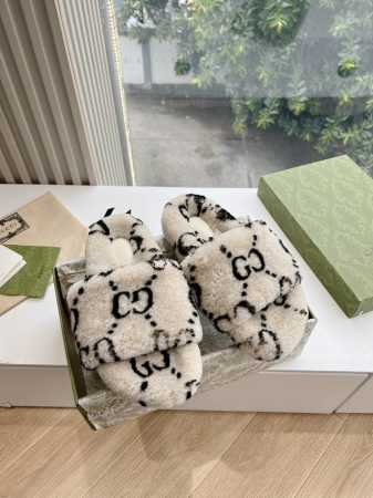 G087顶级版本 GUC*古驰2024年新款平底半拖一脚蹬时尚懒人拖鞋穆勒鞋 面料：进口真毛 内里：真毛 鞋底：原版开模鞋底 尺码：35-40 40，41定制不 - 点击图像关闭