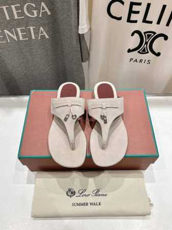 高版本出厂 Loro Piana* Lp 诺悠翩雅2025Ss夏季新款夹脚拖鞋 市场顶级品质 极简高级大方～高级而舒适的气息～ 夏天当然就得美美哒～ 上脚柔软舒 - 点击图像关闭