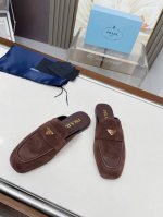 市场顶级版Ss Prada普拉达三角标 顶级品质 集优雅知性复古可爱于一身 鞋面：牛绒皮 内里：牛皮里 原版 意大利真皮大底 Size：35-42 41、42、