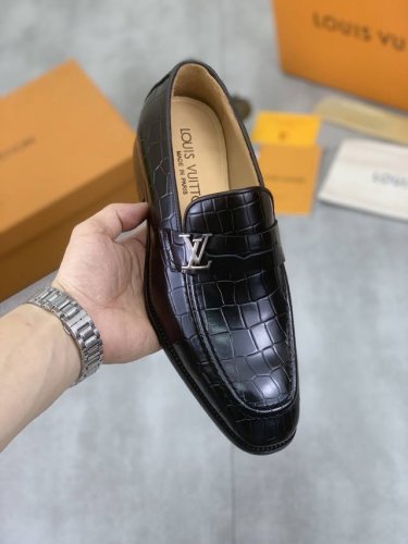 调工厂p价 男装男鞋 运动原单水染牛里 Lv路易威登商务皮鞋 釆用原版进口意大利开边珠小牛皮 全牛皮内里 专业鞋匠精心手工制 原版专供耐磨大底 标准码38-45