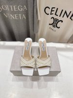 高版本出厂 Jimmy Choo*｜Jc 吉米周2025Ss春夏新款简约珍珠高跟鞋拖鞋 原版套楦，完美的线条，简约大气上脚显气质粗跟舒适百搭，还能拉长双腿显高显
