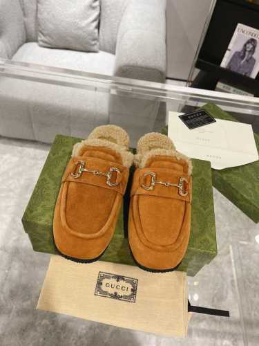 羊羔毛款Gucci 马衔扣穆勒鞋 顶级版 购买两双原版拆皮拆骨一比一还原，所有细节 材质 舒适度 全部跟原版一样了 复刻度98%。码数：35-41 41定做不退