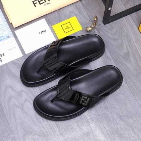 商品商标：Fendi 芬迪 拖鞋 正码码数: 38-44 45订做不退换 商品材料：精选 漆面牛皮鞋面 脚背皮里 原版大底 - 点击图像关闭