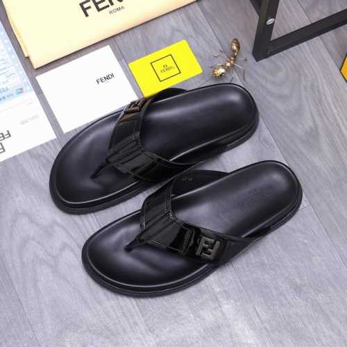 商品商标：Fendi 芬迪 拖鞋 正码码数: 38-44 45订做不退换 商品材料：精选 漆面牛皮鞋面 脚背皮里 原版大底
