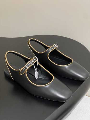 顶级品质 Hermes 爱马仕 H家25S春夏新款玛丽珍鞋 包头后空凉鞋平底芭蕾舞 山羊皮和Nappa皮革玛丽珍鞋，搭配标志性“H”鞋扣和撞色滚边，打造精致柔美