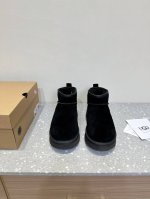5cm UGG 油叽叽 厚底 人鱼 超短靴 雪地靴 铅笔靴 原版购入开发 做货 UGG这款高跟雪地靴真的打破了传统以来厚底靴的风格，太有设计个性了 深得少女心啊