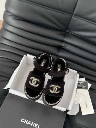 Chanel 25C春夏新款全系列链条拖鞋全系列首发 专柜有的我都有！高版本高品质鞋面牛皮 原版面料 内里羊皮 原版大底Size:35-39 其他码数定 - 点击图像关闭