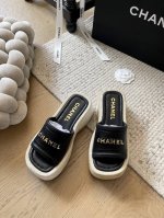 Chanel 25C早春新款厚底拖鞋系列！顶级版本！高级感十足厚底增高又显瘦 6cm跟高鞋面丝绸羊皮 垫脚羊皮 原版防滑大底码数：34-41 定制不退不换