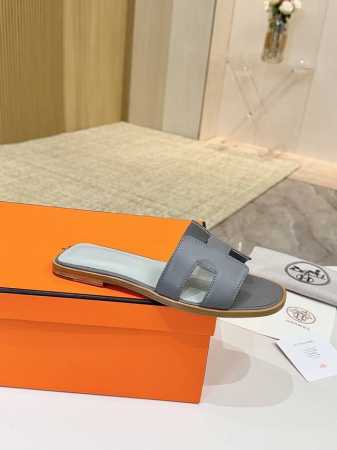 爱马仕Hermes，真皮大底 出厂价 顶级版本！原版开发 鞋面：牛皮 内里垫脚 羊皮 大底：意大利真皮大底 码数：34-43注 34 41 42 43 码定做 - 点击图像关闭