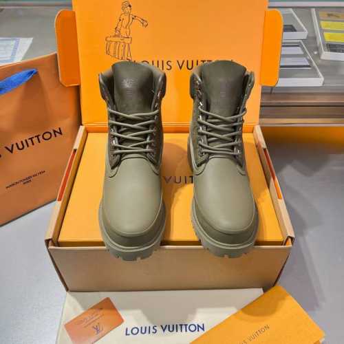 顶级 LV x Timberland 添柏岚 联名款 老花 大黄靴 及踝靴 短靴，LV x Timberland 及踝靴取材 Monogram 压纹防水正绒面牛