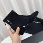 chanel短靴，超级好穿经典百搭款，宝宝们最爱的增高神器，成功拉长腿部视觉效果，超级瘦腿瘦脚 原版进口工艺真皮大底 进口弹力羊皮面料 外侧电绣Logo字母点缀