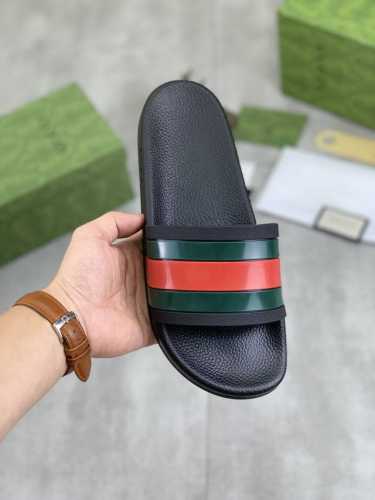 工厂价 实价 Gucci 古奇情侣新款休闲拖鞋，原版官网1:1、完美做工 透射出一种尊贵奢华，于古奇高端超凡工艺中升华其奢侈定义。原版古奇双g组合大底，码数：3