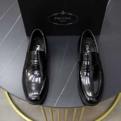 顶级原单 品牌：PRADA 普拉达 标准码：男码38 44 45可以定做 等级：官网同款 材料：原版牛皮面 牛皮内里 原版耐磨柔软大底 款式类别：商务休闲皮鞋