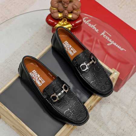 工厂P价 Ferragamo 菲拉格慕 爆款时尚休闲套脚鞋官网专柜1:1制作，原版开模好质量看得见，进口高端头层小牛皮，奢华猪皮内里纹路很清优质防水防滑耐磨大底 - 点击图像关闭