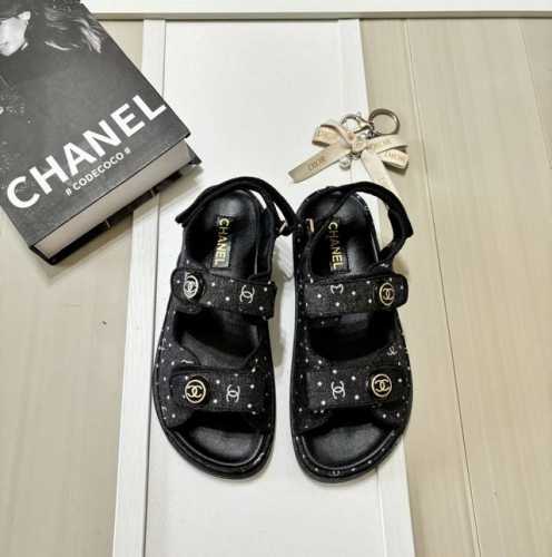 橙子出厂价P P160 Chanel 香奈儿初夏新款 圆扣魔术贴凉鞋 休闲鞋 材质：牛仔布 码数：35-40