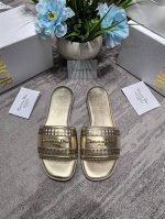 橙子出厂价p dior 迪奥春夏新款 镂空平底拖鞋 一字拖 休闲凉拖 码数 34-42