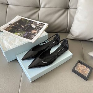 橙子出厂价p prada 普拉达 初夏新款 尖头镂空平底凉鞋 浅口单鞋 小红书新款 初夏学院风 明星同款 Ootd穿搭 跟高 平底 6Cm 码数 34-41
