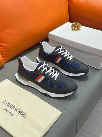 工厂价 Thom Browne 汤姆 布朗再上爆款！这个新锐品牌 让我们有了放松 时髦 个性的新选择 Tb风暴.鞋面采用原版进口牛皮内里羊皮内里。鞋底采用原版鞋 - 点击图像关闭