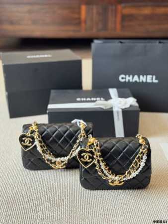 小羊皮 145 Chanel 香奈兒 24p 珍珠 方胖子 这一季深挖还是有一些不错的款式的 像这个珍珠方胖子大家记得要选17Cm小号哦 - 点击图像关闭