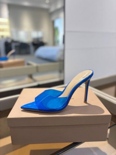价格P： {半拖} 吉安维托 罗西 Gianvito Rossi Eiko Stiletto，轻松移动。这款 Gianvito Rossi 拖鞋采用配有精致的胶