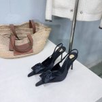 高品质出厂 ！小众潮牌 春夏Saint Laurent圣罗兰 真丝花朵装饰绝美高跟 凉鞋！25春款 优雅风格 创造不一样的感觉 谁能拒绝Ysl高跟鞋，号称斩男神