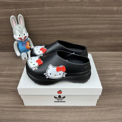 顶级版本Hello Kitty 凯蒂猫 X Adidas Originals Adifom Stan Smith Mule 经典舒适 防滑包头拖鞋 女款 黑红白