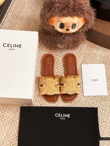celine 25新款真皮底拖鞋整双鞋子采购Zp开发打造，全部定制材料，独家开模大底，细节全部对版出货，连包装也做到跟正品一样。码数:35-40 出厂价Pp