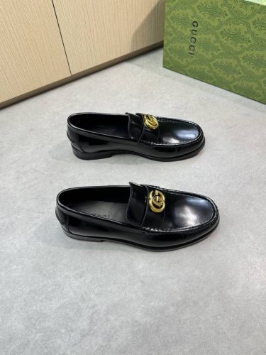 Gucci 古驰 -高端品质 原单正装皮鞋 -鞋面 进口开边珠小牛皮 鞋丹手工串缝马克线 品牌金属扣件装饰 -内里 水染牛皮 -大底 超轻真皮 橡胶 组合成型真