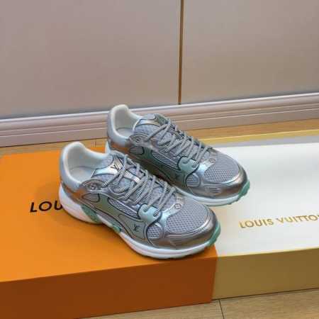 lv 路易威登L家 驴牌 最新Olympia系列 情侣款 运动鞋 跑鞋 本款 Lv Olympia 运动鞋融合网格面料与金属质感合成皮革等科技面料 以利落简约设 - 点击图像关闭