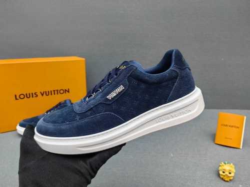 实价： 莞产 顶级版本 Louis Vuitton Beverly Hills 低帮 时尚板鞋男鞋 走秀新款上脚非常舒适做工精细 外出鞋面尽显炫酷效果，鞋面由意