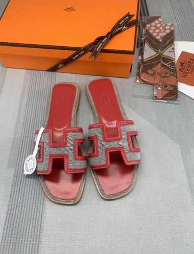 出厂价Pp：330赠送随机搭配丝巾 品牌：Hermes官网最新色系 编号：H01-211012 颜色：黑色阿根廷帆布 码数：35-40全码 34 41 42定做