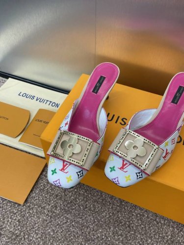 louis Vuitton 2025春夏新款猫跟果冻色女鞋 Lv 字母Logo五金扣方头拼色后空穆勒拖鞋 材质 鞋面进口环保透气老花皮+水染羊皮内里+意大利真皮