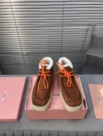 Miu Miu 缪缪新款方头保暖羊毛厚底英伦风系带休闲鞋 此刻挚爱的概念，多元对撞，传达现代风格~ 怎么穿都好看今夏时髦精最爱 看起来不怎么舒服 上脚超级舒服