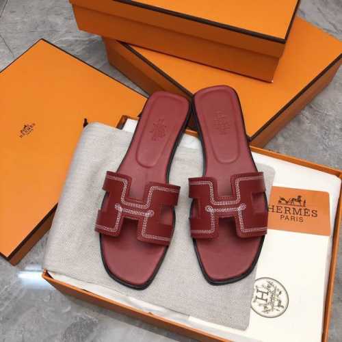 刺绣版2025- Herme S Ss25 New Arrival～ H家经典Oran拖鞋 25新配色 配色好丰富，其中牛仔色两色、裸色、翡翠绿配黑、紫色都是今