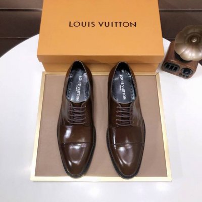 工厂P批 Louis Vuitton 原单 新款Lv路易威登 * 顶级版本 Lv经典皮鞋！选用进口原版单牛皮 原版真皮边条拼接耐磨橡胶大底！高品质精品！码数38