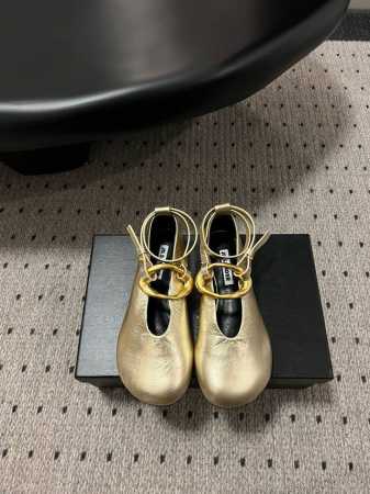 jilsander 25 春夏极简主义平底五金扣饰圆头后空凉鞋单鞋 市面顶级原单版 Zp对比做货 所有细节都跟柜上一致 包括鞋面皮料 鞋垫内里皮料 刻印Logo - 点击图像关闭