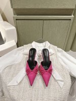 升级版 巴黎世家 Balenca*A 新款真丝单鞋系列！这款鞋型是淑女尖头单鞋上脚美爆又百搭 Ins爆款 原版购入开模，定制鞋面原版真丝布，所有的材质与工艺原版