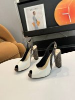 工厂P价 女装女鞋 运动原单 Louis Vuitton 路易威登，2025高跟凉鞋 摩登与时尚集为一体！释放出女王般的强势气场，瞬间俘虏所有人的视线！ 面料：