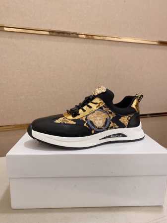 调工厂价 男装男鞋 运动原单 新款versace 范思哲 鞋面进口牛皮内里进口羊皮内里 。原版大底开模，每一位男士的身份衬托，上脚大气稳重高端定制专柜原版复刻不 - 点击图像关闭