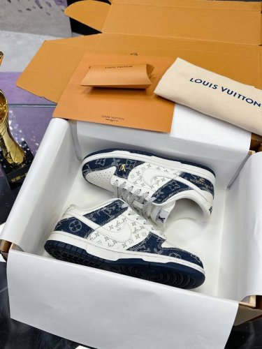 工厂p价p 飞机盒10 lv联名Nike耐克系列 2025新颜色 小红书爆款 卖疯了情侣款 专柜如图包装 广州大厂品质 nk Sb Dunk Low Lv联名-