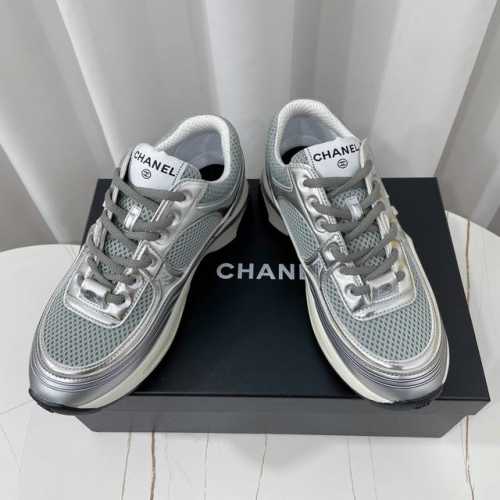 chanel 金银角大王运动鞋 最新；国外走秀系列；小红书刷爆屏小卡款~~ 金属皮拼接网面 金属色皮镀膜网面 3.5cm原版双色底 35 40正码 配套包装