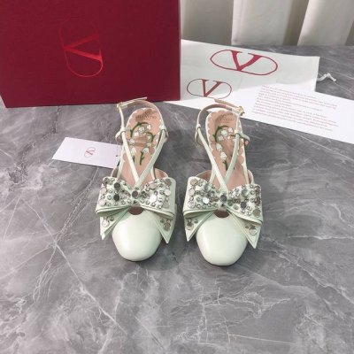 工厂P价P 顶级高端版本 代购品质 原版开发 Valentino 华伦天奴2025Ss新款爆款夏季蝴蝶结水钻凉拖鞋。V家新款蝴蝶结水钻装饰抢手大爆款，Ins&小