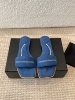 牛仔布 P310 皮面 P330 Alexanderwang 大王 25Ss 春夏最新款 凉拖鞋 个性御姐风 超有质感 爱了爱了 该款设计简约上脚时尚舒服 夏季