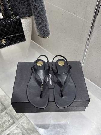 Saint Laurent 圣罗兰 Ysl 新款平底凉鞋拖鞋 原版套楦 顶级品质 鞋面：牛皮 真丝 垫脚：进口羊皮里 五金：原版开模定制 大底：真皮大底 码数： - 点击图像关闭
