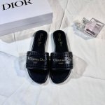 橙子出厂价p dior 迪奥春夏新款 镂空平底拖鞋 休闲凉拖 一字拖 码数 35-42