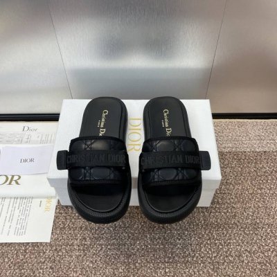 dior 迪奥 走秀新款 Iviera Evolution魔术贴织带厚底休闲拖鞋 cd立体刺绣字母Logo藤格纹露趾凉拖鞋 明星同款拼色平底圆头沙滩鞋 顶级代购