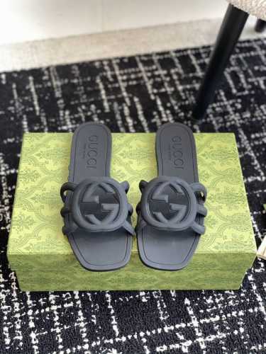 橙子出厂价P Gucci 古驰春夏新款 沙滩果冻鞋 镂空拖鞋 凉拖 原版开模经典双G鞋面 原版开模橡胶注塑一体成型 双层组合大底。 码数：35-42
