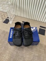 Birkenstock 博肯 真软木潮流时尚 系带 休闲鞋 人体工程学设计符合脚形的脚床，软木材质穿着超级轻便舒适，楦形线条优美，做工精致，长时间穿着不累脚。略