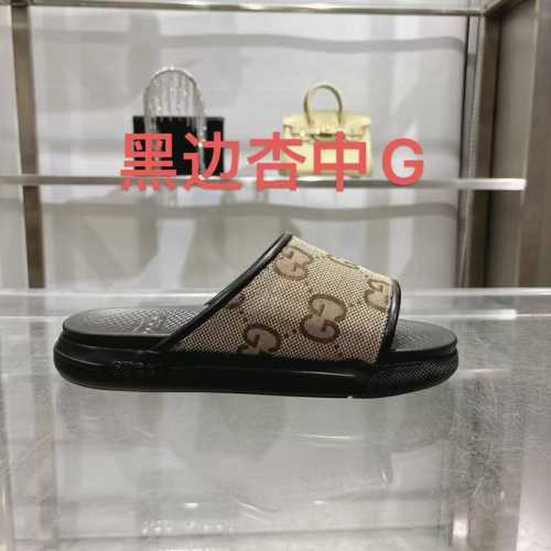 gucci］ Size：40-46 2025古奇男士新款夏季新款男款一脚蹬凉拖鞋 该单品的灵感源自意大利海岸的夏季精神和海滩俱乐部，是 Gucci Lido 的